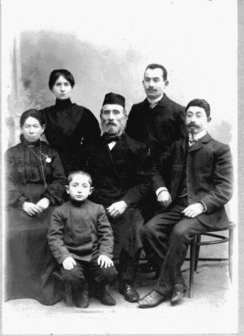 Solomon and Fannie with four of their children